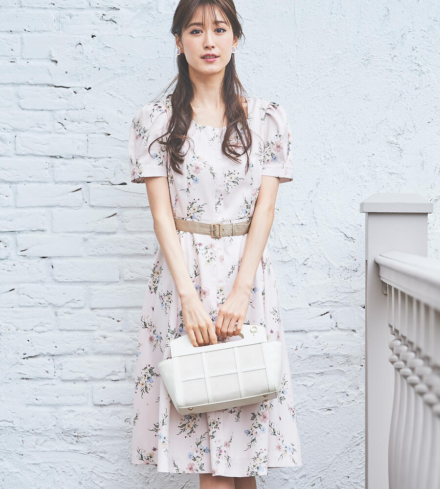 Floret プリントワンピース ワンピース ドレス Laisse Passe レッセパッセ ルック公式ファッションブランド通販サイト Look E Shop Floret プリントワンピース ワンピース ドレス Laisse Passe レッセパッセ ルック公式ファッションブランド通販サイト Look E Shop