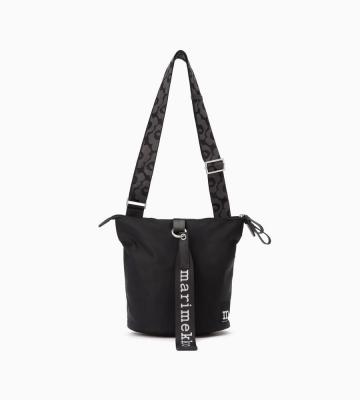 Carry All Solid ショルダーバッグ