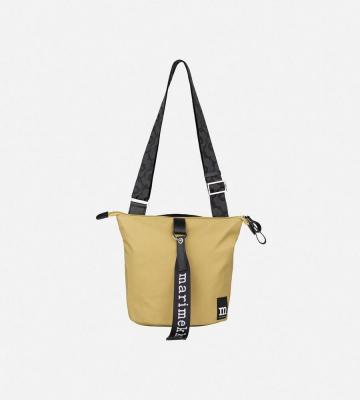 【一部店舗・オンラインストア限定】Carry All Solid ショルダーバッグ