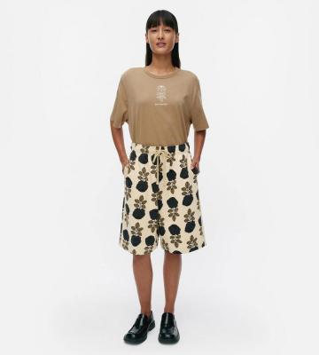 【一部店舗・オンラインストア限定】Sarana Vihkiruusu ハーフパンツ