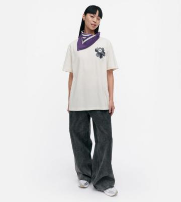 Vihne Unikko Placement Tシャツ