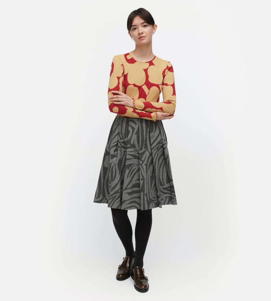 ライトブラウン×レッド