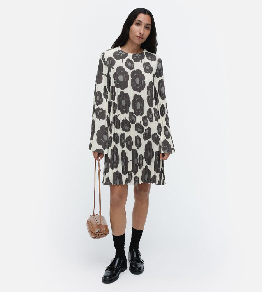 オフホワイト×ダークグレー