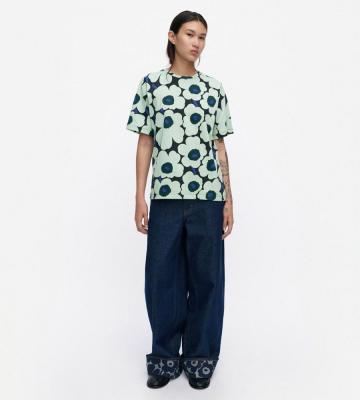 【アジア限定】Tunnit Unikko Tシャツ