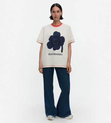 Tarttua Unikko Placement Tシャツ