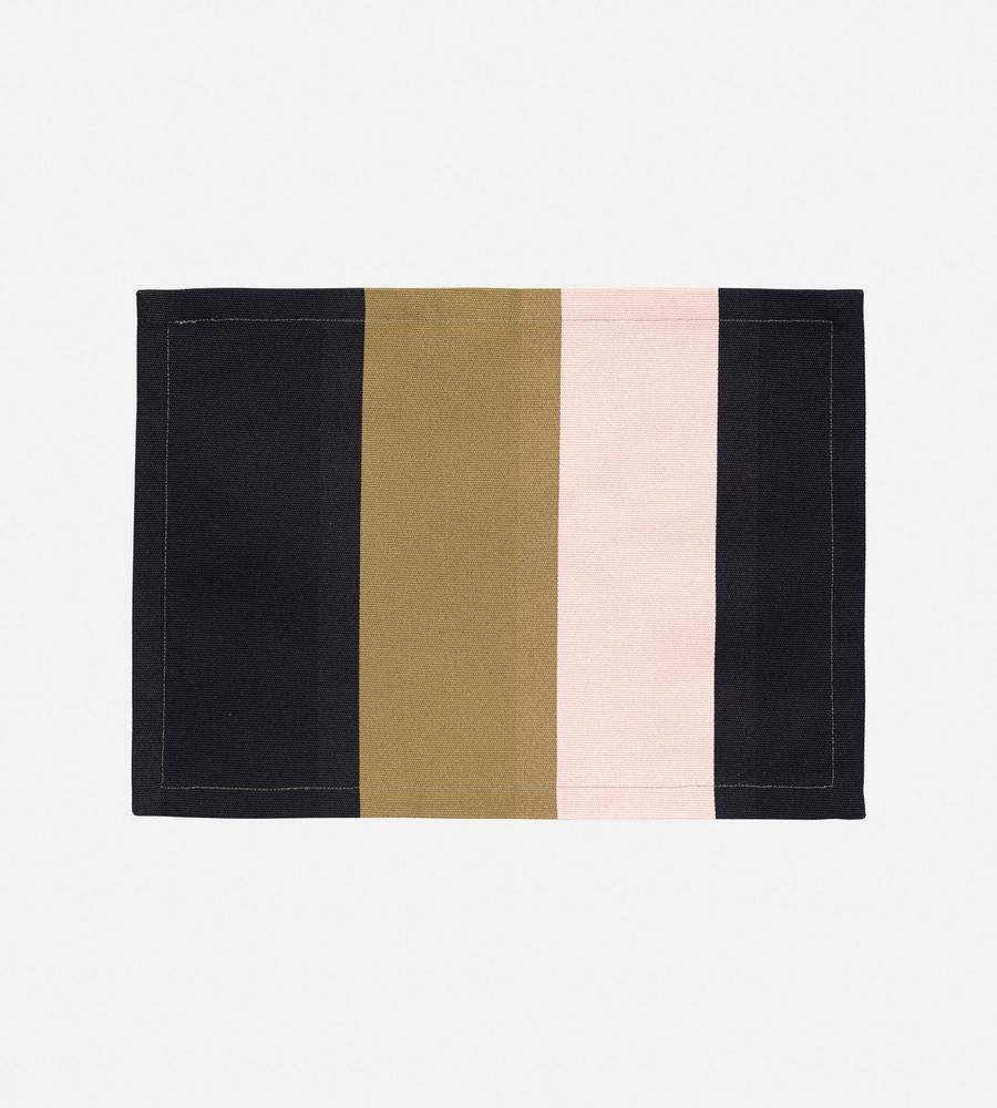 ピンク×チャコール×サンド