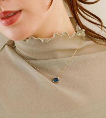 JewCas Almente ネックレス