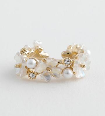 JewCas miniature gardenイヤカフ