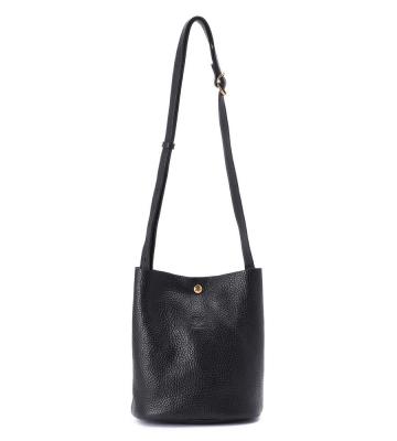 クロスボディバッグ