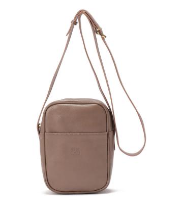 クロスボディバッグ