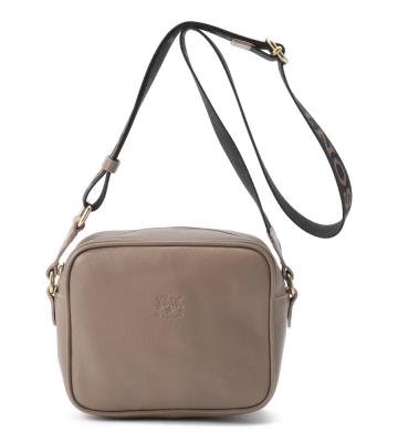 クロスボディバッグ