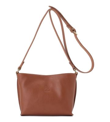 クロスボディバッグ