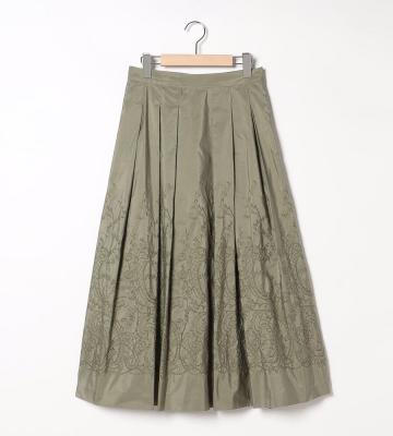 エンブロイダリータフタスカート