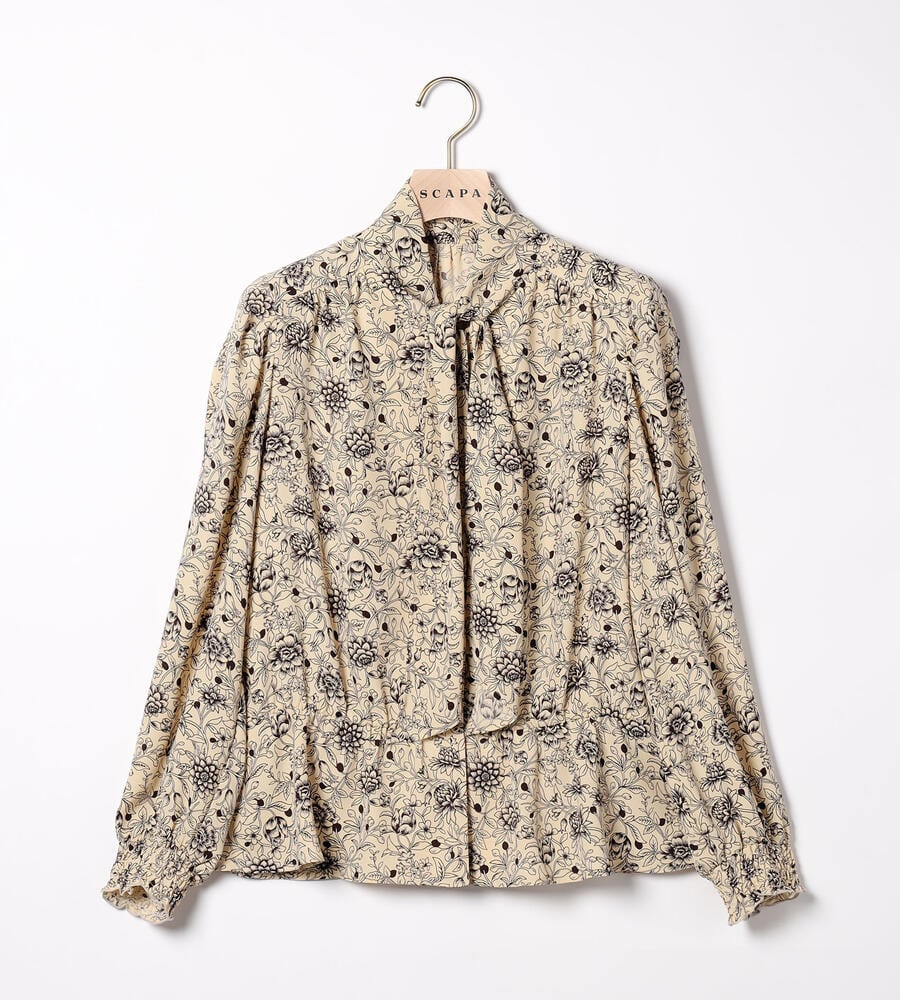 スマートフラワー長袖ブラウス