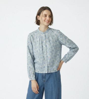 【返品交換送料無料対象/先行受注】リーフフラワースタンドカラーブラウス＜2月中旬お届け予定＞