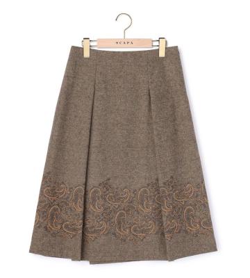 ライトエンブロイダリースカート