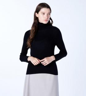 【青木裕子さん着用】コンバインスニットプルオーバー