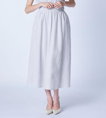 サッカーストライプスカート