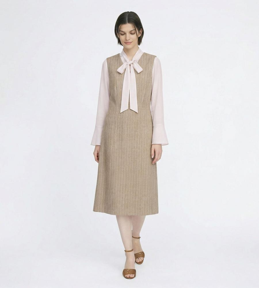 ダークブラウン