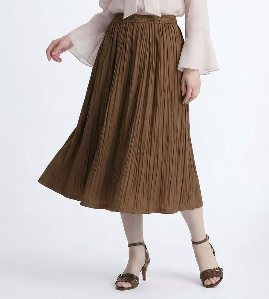 ダークブラウン