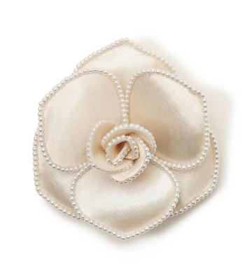 カメリアコサージュ