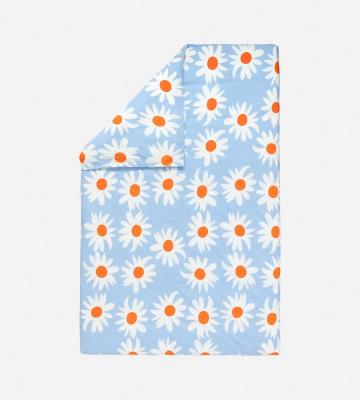 リラックスした夏のムードのフラワープリントが華やかなデザインのデュベカバー等新規入荷いたしました。