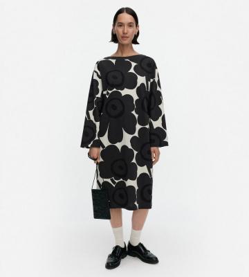 Unikko柄モチーフを大きくプリントしたインパクトのあるデザインのワンピース等新規入荷いたしました。