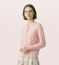 NEW ARRIVAL 新作アイテム追加｜華やかなニットやブラウスが登場。