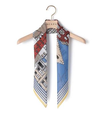 風景が描かれた華やかなスカーフが新規入荷いたしました。